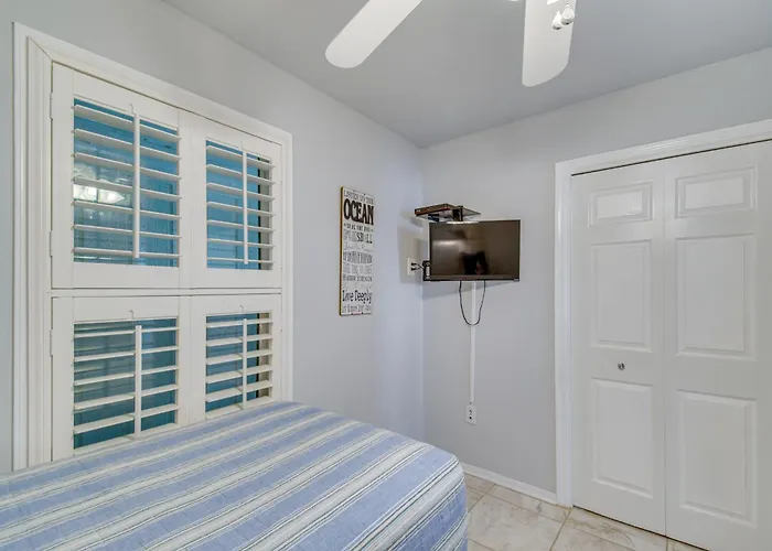 Holiday home Oceanfront ~ 2 Mi To The Hangout